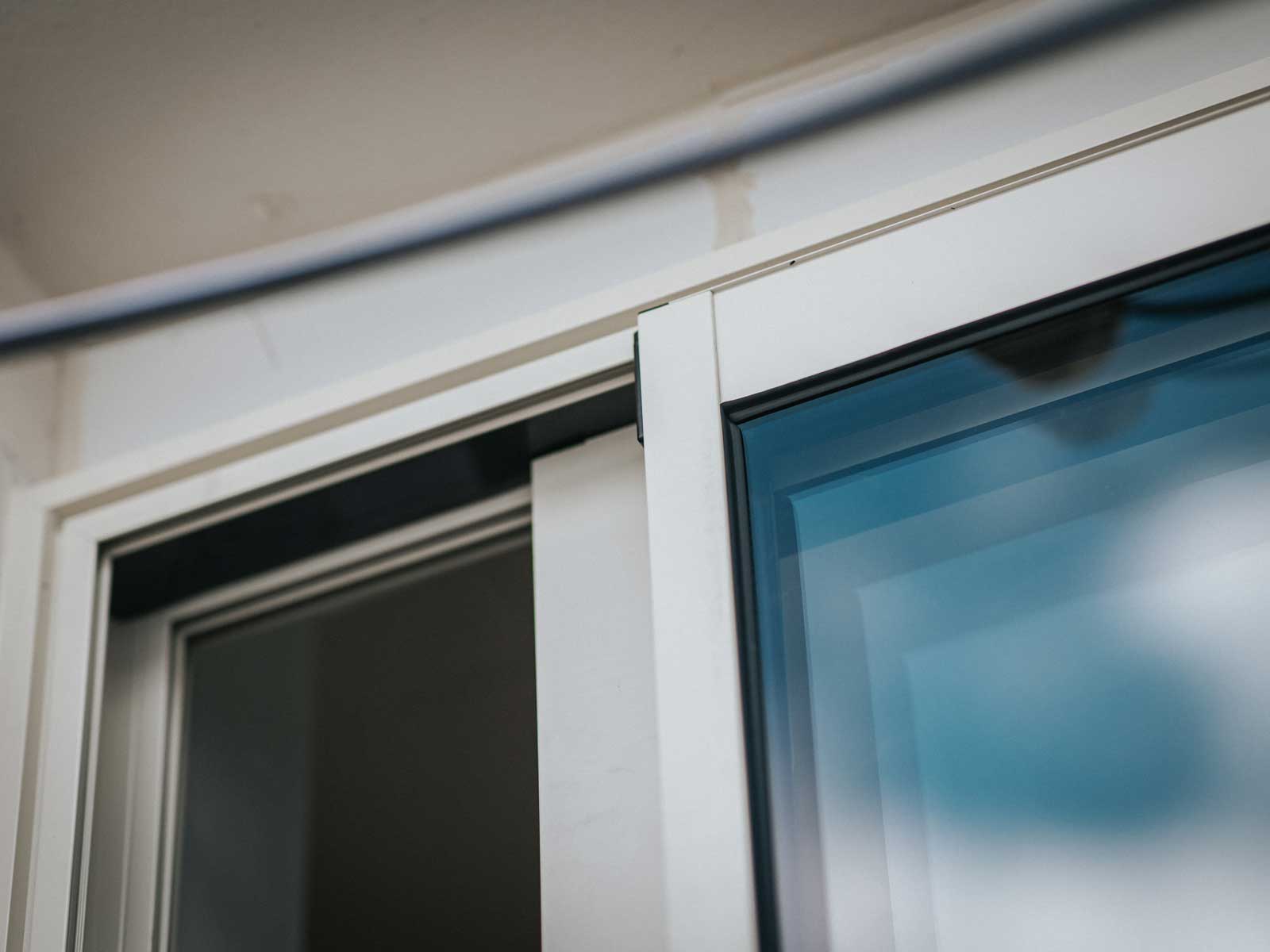POSE D'UNE FENÊTRE EN PVC